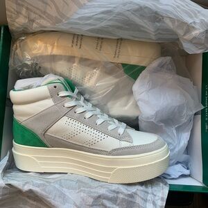 Le TIGRE Midtown Platform High-Top Sneaker - Women's - BRAND NEW In Box